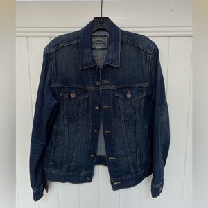 Levi’s Signature trucker jean jacket men’s size small